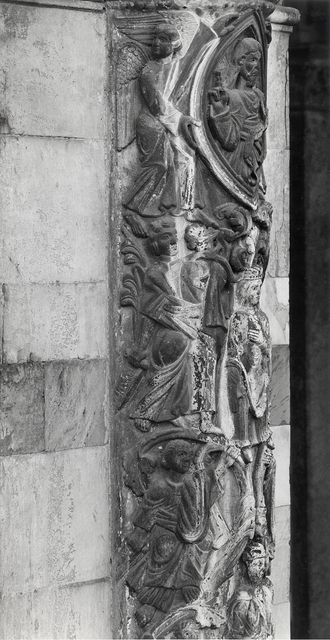 Università di Pisa. Dipartimento di Storia delle Arti — Lucca. Duomo. Portico, esterno. II pilastro. Colonna centrale, albero di Jesse — particolare